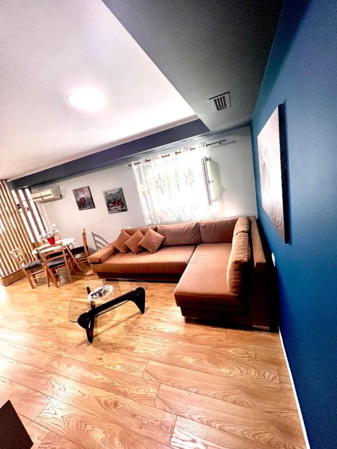 Genta Apartment "21 Dhjetori" 地拉那 外观 照片